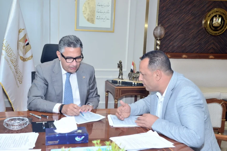 تفاصيل لقاء وزير التموين والتجارة الداخلية مع عدد من أعضاء مجلسي النواب والشيوخ