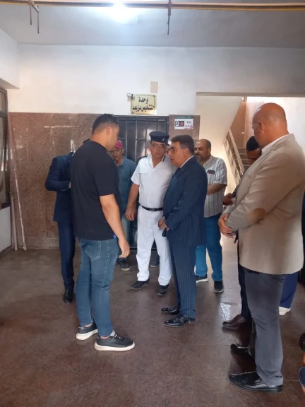 محافظ الدقهلية يتفقد مستشفى أجا المركزي ويوجّه بسرعة التدخل الطبي لحالة مريض شكا أهله من تأخير علاجه