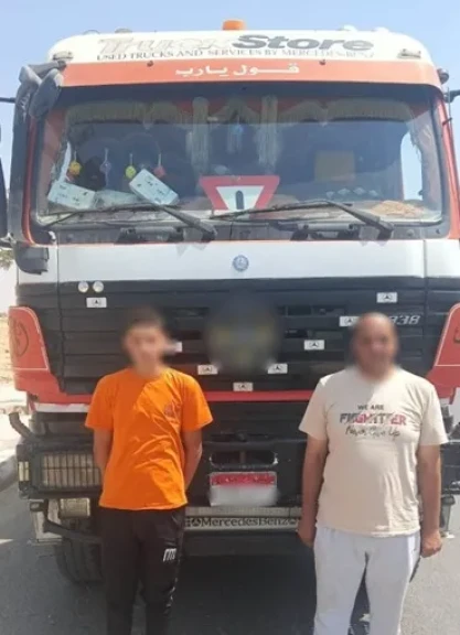 بالصورة.. تفاصيل ضبط طفل يقود سيارة نقل كبير بالشرقية معرضاً حياته والمواطنين للخطر