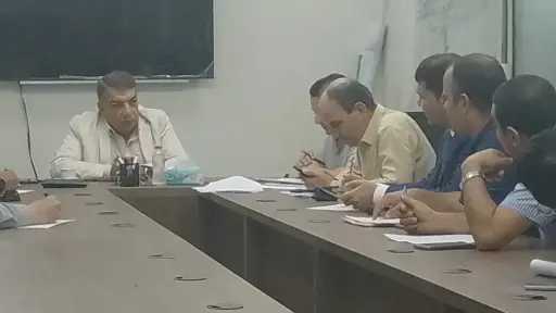 في اجتماع طارئ.. محافظ الدقهلية...