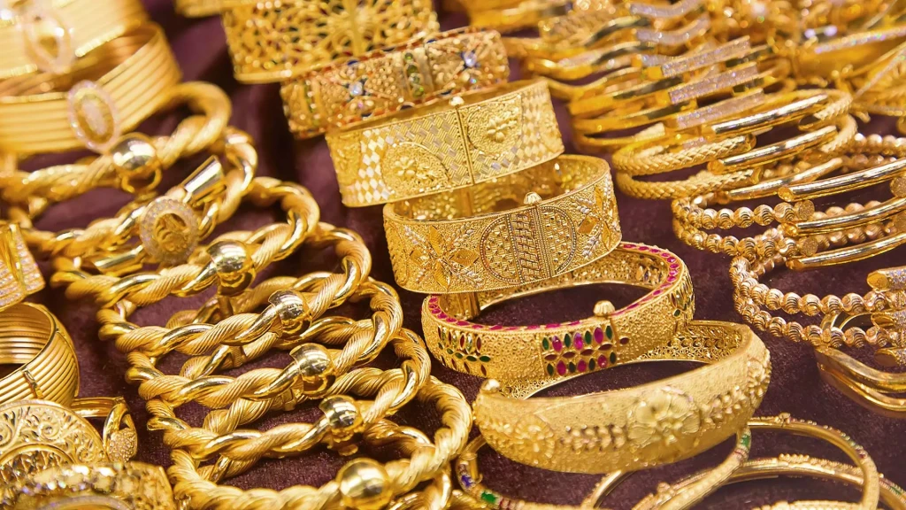 أسعار الذهب اليوم فى مصر الجمعة 8-8-2025.