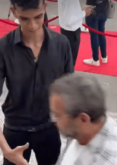 أحمد عبدالعزيز يثير الجدل بعد رفضه السلام على شاب