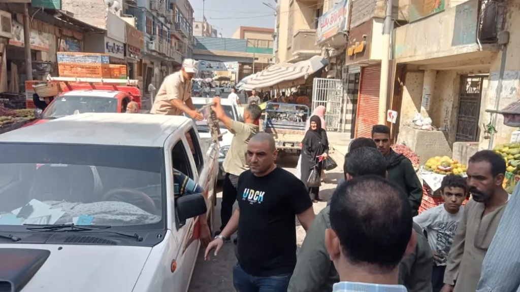محافظ أسيوط: استمرار حملات إزالة الإشغالات بحي شرق لتحقيق الانضباط والحفاظ على المظهر الحضاري بالشوارع