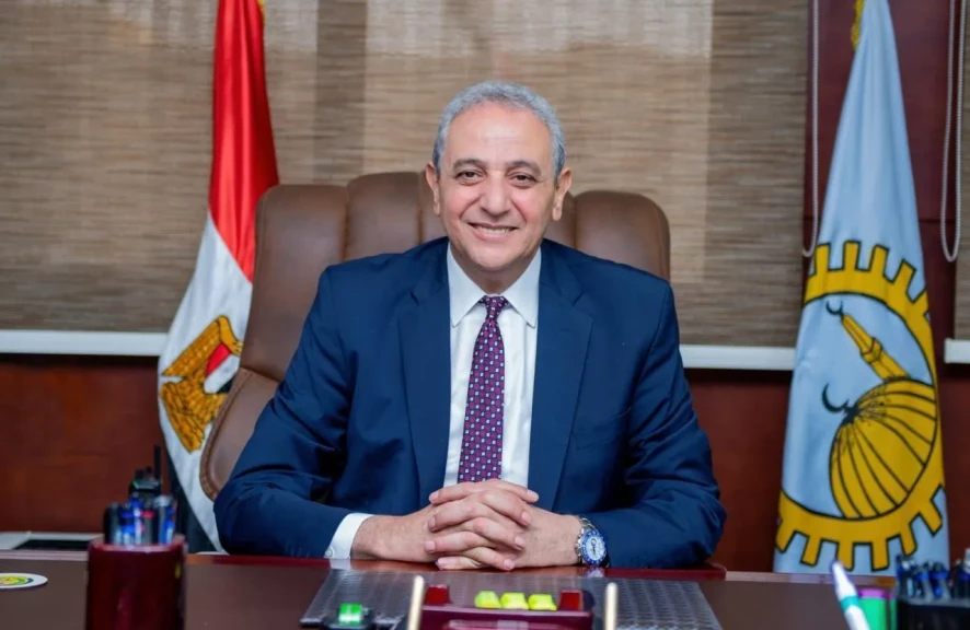 محافظ الغربية يتابع استئناف ترميم عمارات المستعمرة بالمحلة الكبرى بعد لقائه بالأهالي وتذليل المعوقات