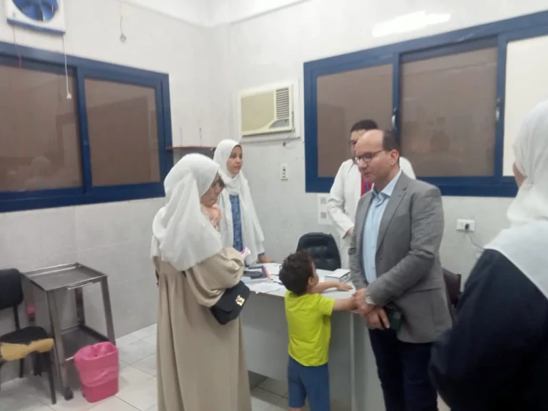 محافظ الدقهلية: إحالة المدير الإداري بمستشفى الجلدية والجذام للتحقيق لتقصيره في أداء مهام العمل