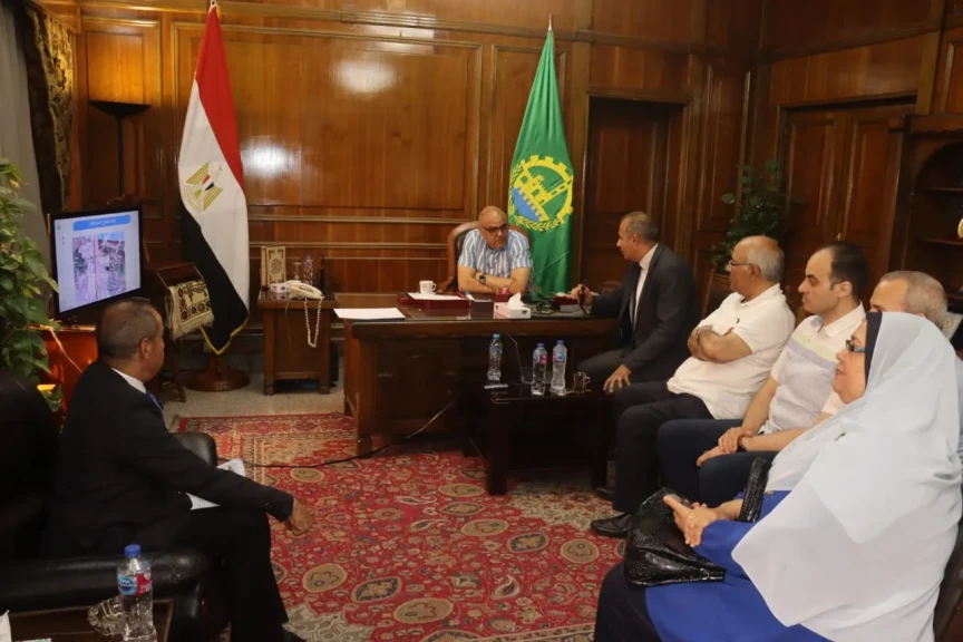 محافظ القليوبية يستعرض الاستعدادات النهائية لبدء مشروع إنشاء كوبري علوي بديل لمزلقان عرب العراقي بمدينة قليوب لحل مشكلة الاختناقات المرورية بالمنطقة