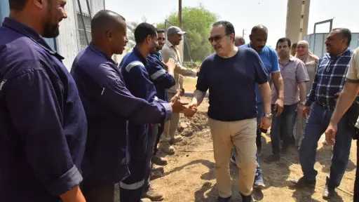 محافظ أسيوط يتفقد محطة مياه...