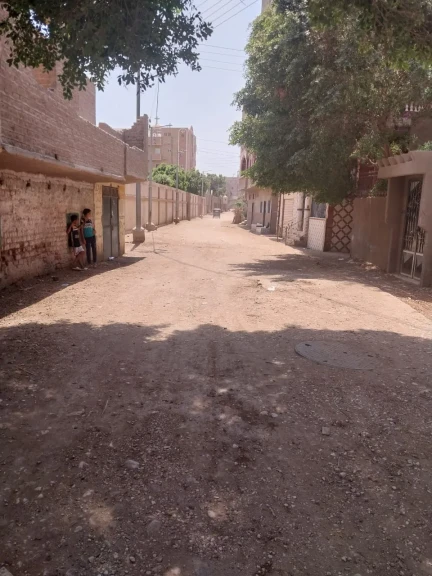محافظ أسيوط: تسوية طريق شارع المطحن بساحل سليم تمهيدًا لأعمال الرصف ضمن الخطة الاستثمارية