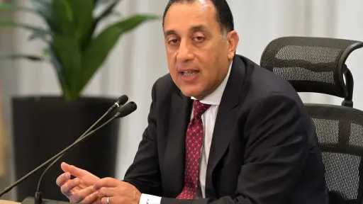 رئيس الوزراء يصدر 6 قرارات...