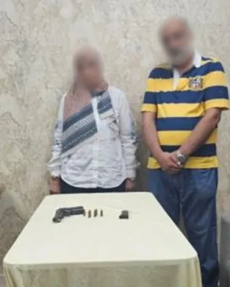 تفاصيل ضبط شخص بحوزته سلاح نارى قام بالتعدى على سيدة وإجبارها على الدخول لسيارته بالإسكندرية