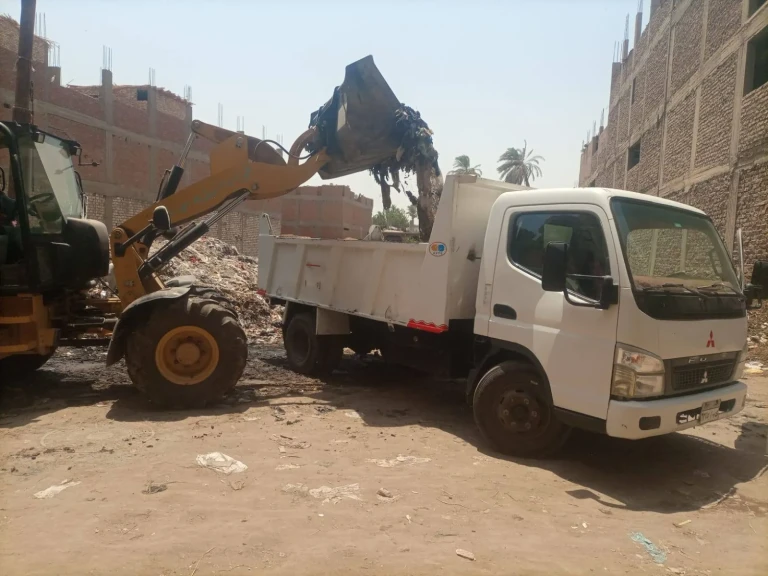 محافظ أسيوط يوجه بتكثيف حملات النظافة ورفع المخلفات لتحسين البيئة بمركز منفلوط