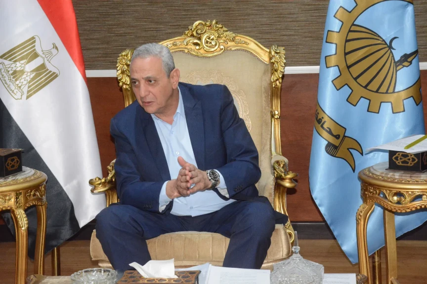 محافظ الغربية يجتمع برؤساء المراكز والمدن والأحياء عقب اجتماع مجلس المحافظين لتنفيذ تكليفات الحكومة بشأن الإيجار القديم وإزالة التعديات