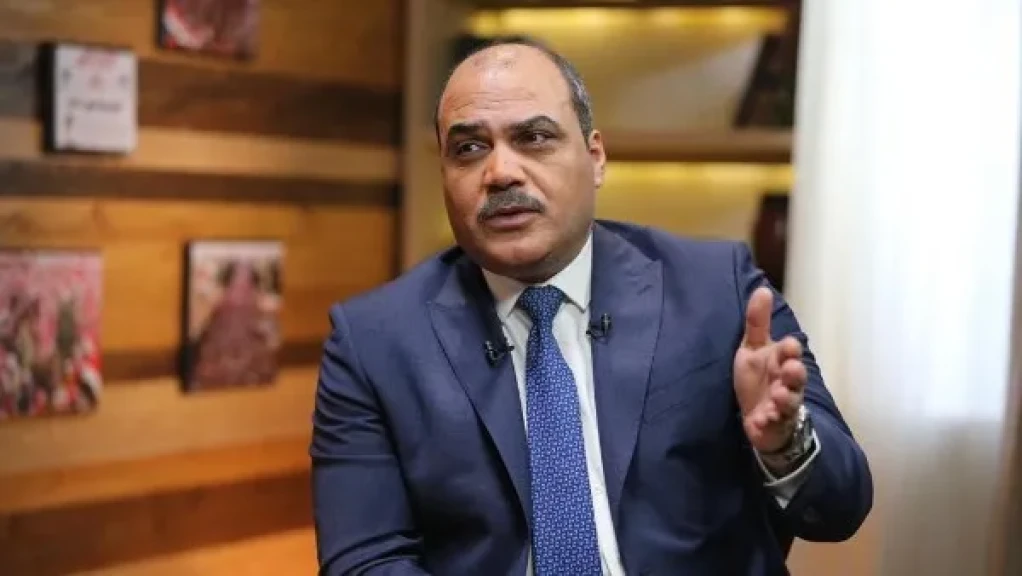 إلغاء عقوبة حبس الإعلامي محمد الباز ودفع غرامة في قضية ابنة فؤاد نجم