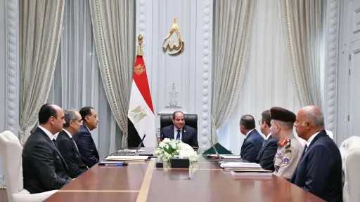 اجتماع الرئيس السيسى مع رئيس...