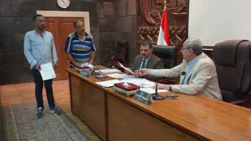 محافظ الغربية يواصل اجتماعاته المكثفة...