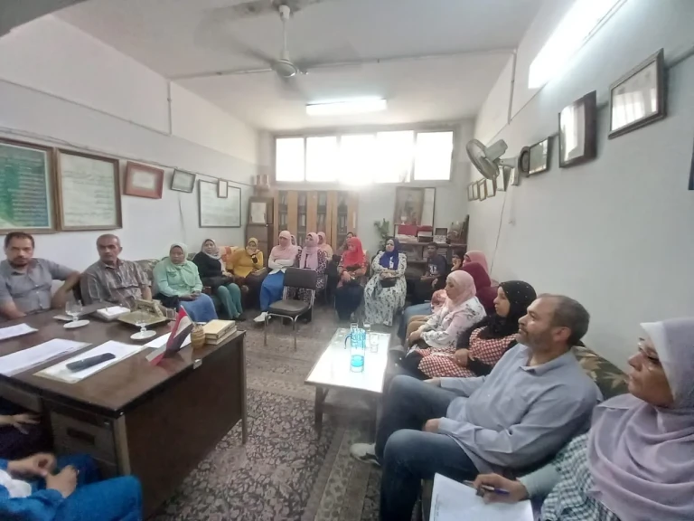 محافظ أسيوط: مديرية العمل تنظم ندوات حول حماية المرأة وتعزيز تكافؤ الفرص والمساواة في بيئة العمل
