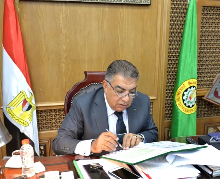 محافظ الدقهلية: تخفيض درجات القبول بالثانوي العام إلى 235 درجة وتخفيض الخدمات إلى 220 درجة