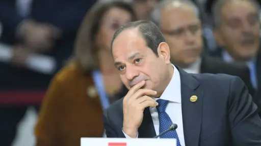 الرئيس السيسي يرسل رسالة خطية...