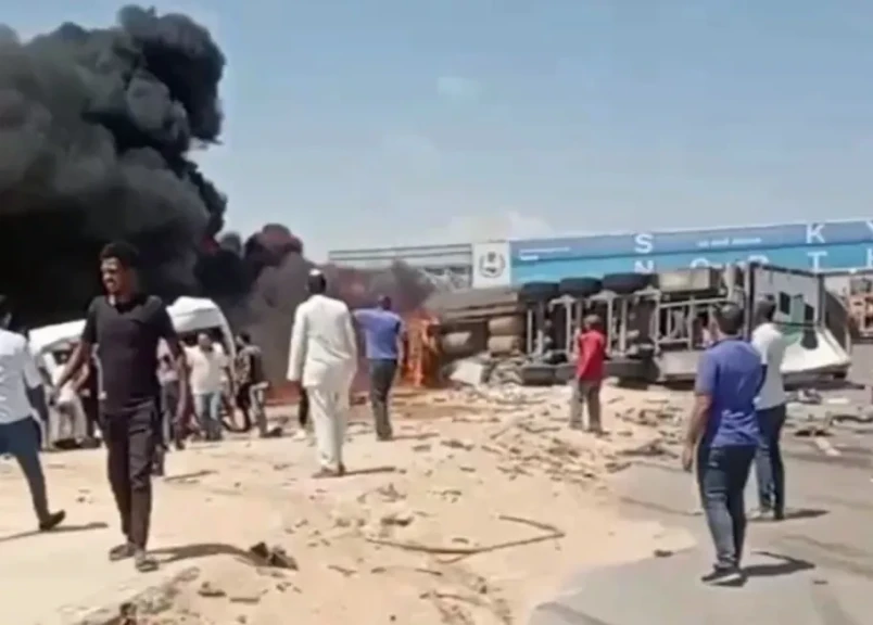 وفاة شخص في حادث تصادم واشتعال 11 سيارة على طريق مطروح الإسكندرية