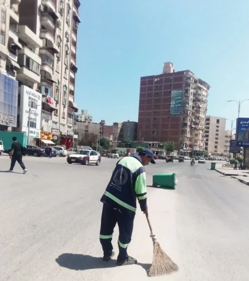محافظ الدقهلية يتابع أعمال منظومة النظافة ورفع المخلفات بمدينتي المنصورة وطلخا ورفع 485 طن مخلفات بلدية