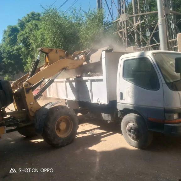 محافظ أسيوط: استمرار أعمال التمهيد ورفع المخلفات وتطهير الترع بقرى مركز أبوتيج