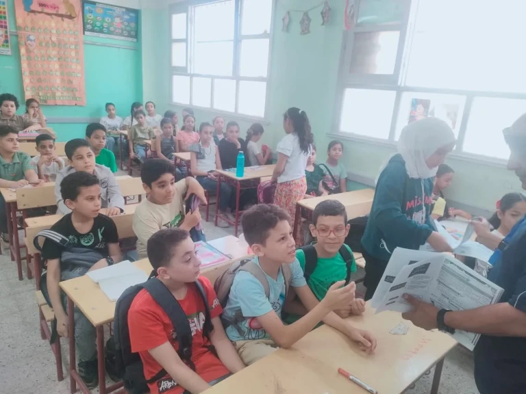 وكيل وزارة التعليم بأسيوط يعلن استمرار البرنامج العلاجي الصيفي للطلاب بمختلف مدارس المحافظة