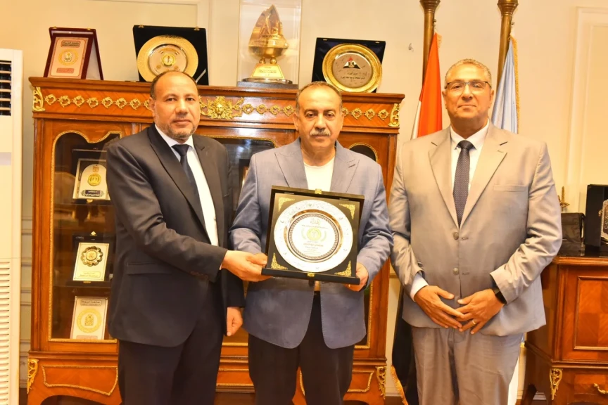 محافظ أسيوط يستقبل نائب رئيس جامعة الأزهر لبحث سبل التعاون المشترك