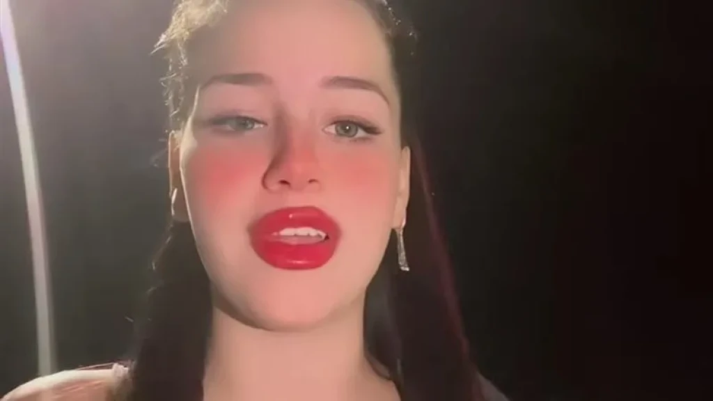 حبس نور تفاحة عامين لاتهامها بنشر الفسق والفجور وبث محتوى خادش للحياء