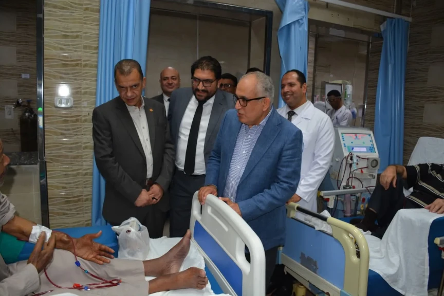شاهد ..رئيس الهيئة العامة للتأمين الصحي يتابع التطوير والارتقاء بمستوى الأداء الطبي لمستشفيات وعيادات الغربية