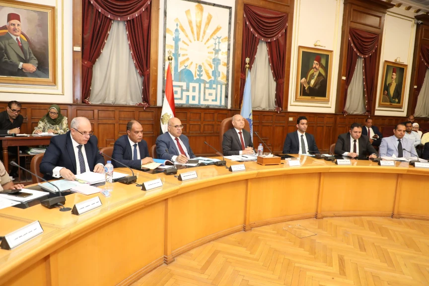 محافظ القاهرة يوجه بسرعة الإنتهاء من إستعدادات الاجهزة التنفيذية لإستقبال العام الدراسي الجديد