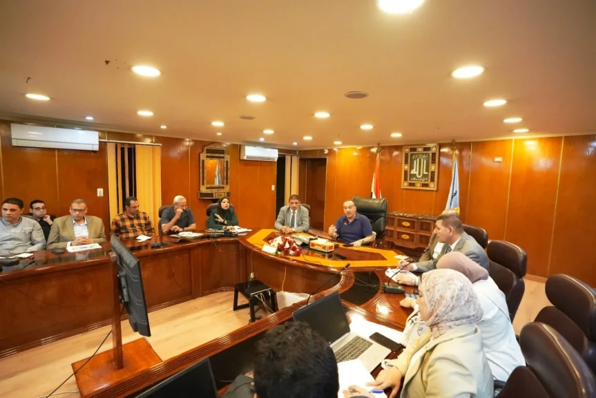 محافظ أسيوط: تكثيف الجهود لتسريع تنفيذ مشروعات ”حياة كريمة”.. وتشكيل فرق عمل لتذليل العقبات