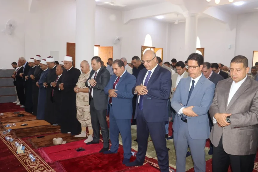 محافظ القليوبية ورئيس جامعة بنها ومدير أمن القليوبية يفتتحوا مسجد الحبيب المصطفى بحرم الجامعة