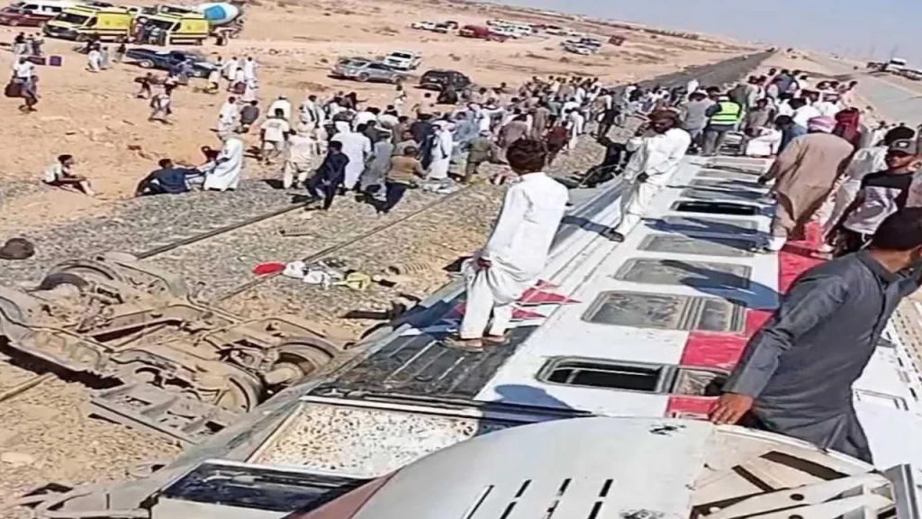 مصرع 3 أشخاص في حادث انقلاب قطار مطروح.. وارتفاع عدد المصابين إلى 55