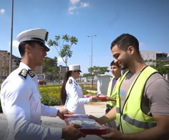 بالصور والفيديو..وزارة الداخلية تشارك الفئات الأولى بالرعاية ودور رعاية الأيتام وذوى القدرات الخاصة ونزلاء الأقسام المجانية بالمستشفيات العامة والعمالة الغير منتظمة الأحتفال بالمولد النبوى الشريف