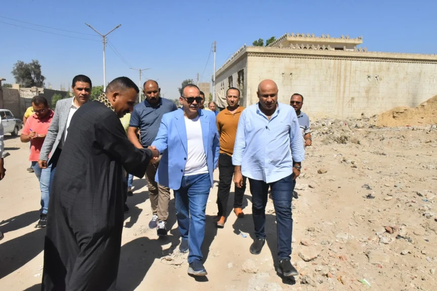 محافظ أسيوط يطلق المرحلة الثانية من تطوير عرب المدابغ ويعلن بدء التخطيط العمراني لإقامة مشروعات تنموية