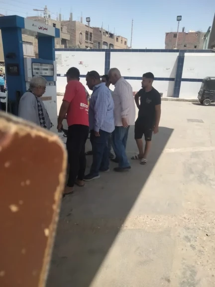 محافظ أسيوط : ضبط محطة وقود تتلاعب في معايير السولار والبنزين وإحالة المخالفين للنيابة
