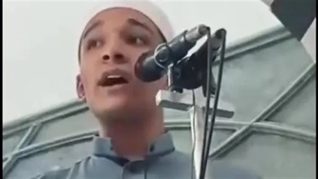 الخطيب صاحب واقعة الإساءة ليوم المولد النبوي: بعتذر للنبي لأني أخطأت في حقه لقولي بشيء لا أعلمه ومسحت الفيديو