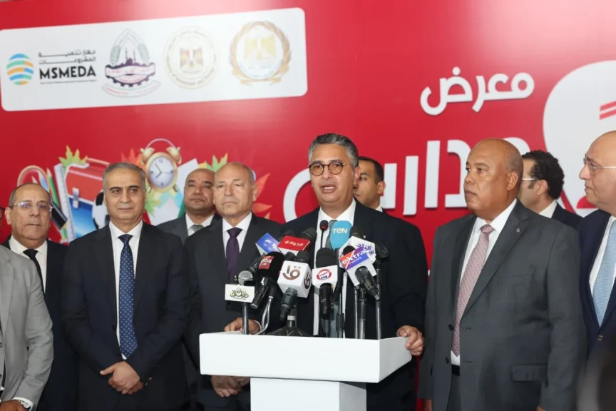 وزير التموين والتجارة الداخلية بالإنابة عن رئيس مجلس الوزراء يفتتح المعرض الرئيسي “أهلاً مدارس” بمحافظة القاهرة مدينة نصر.