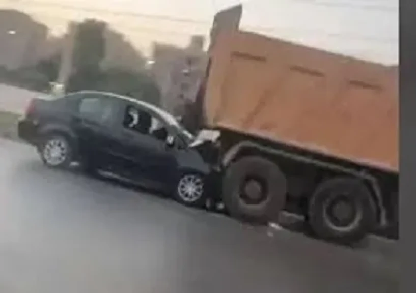 الحبس 4 سنوات وغرامة 400 الف جنيه للمتهمين بمطاردة فتيات بطريق الواحات