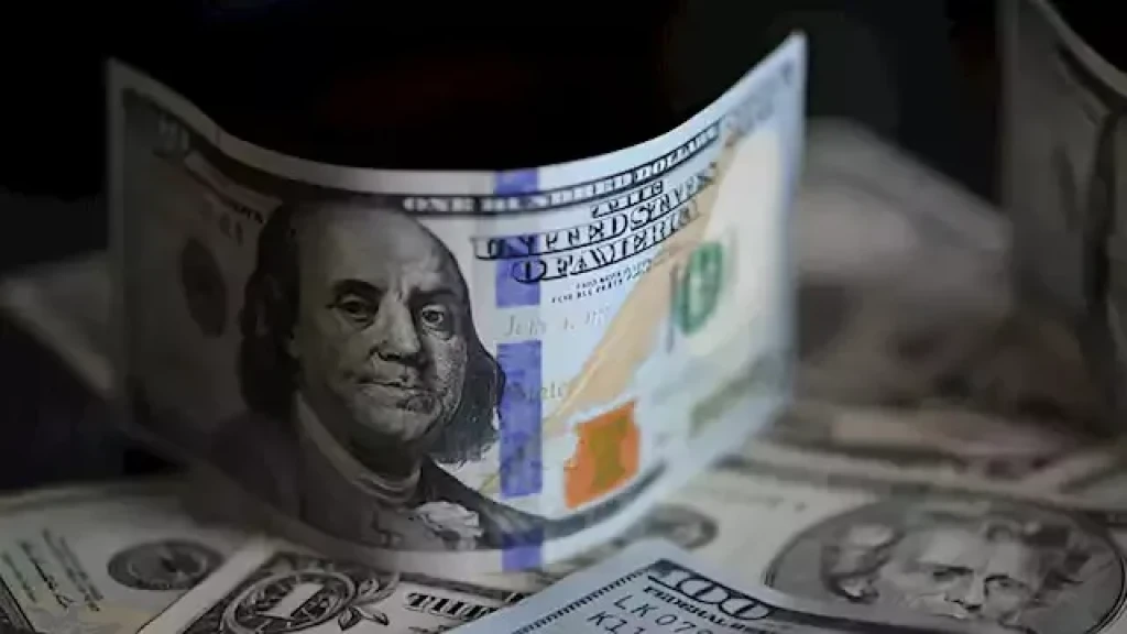 سعر الدولار مقابل الجنيه داخل البنوك المصرية