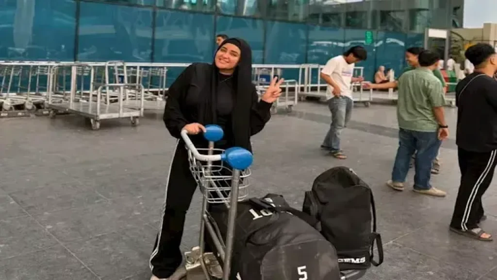 هبة التركى أرملة إبراهيم شيكا تعلن سفرها خارج البلاد
