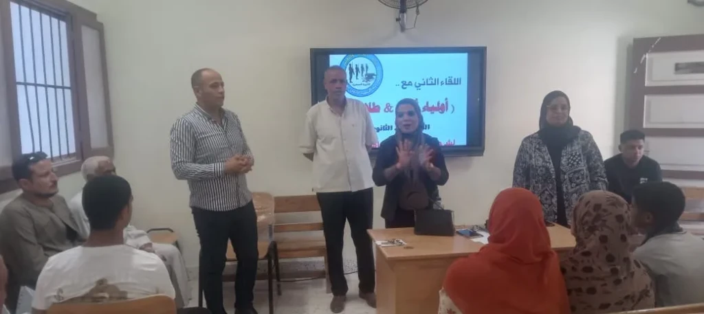 مدير تعليم أسيوط يعلن عقد لقاءات تعريفية بنظام البكالوريا الجديد بمدارس ادارات أبنوب وساحل سليم والغنايم