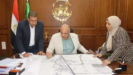 محافظ القليوبية يعتمد المخطط الاستراتيجي...