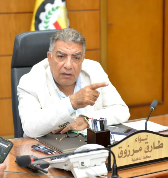 محافظ الدقهلية ومناقشة واستعراض تحسين خدمات مياه الشرب