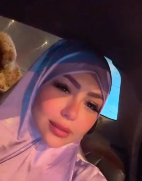 هدير عبدالرازق تثير الجدل بعد ظهورها بالحجاب