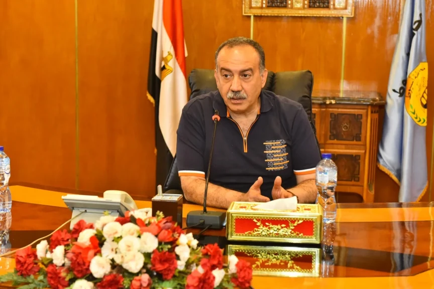 محافظ أسيوط يشدد على دمج التعليم الفني بسوق العمل وتوسيع برامج التدريب العملي استعدادًا للعام الدراسي الجديد