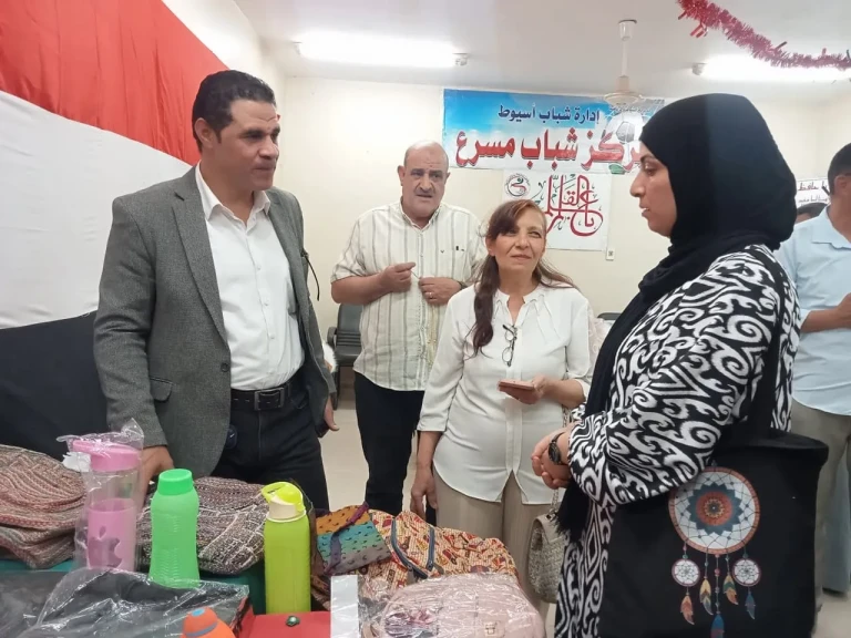 محافظ أسيوط: مبادرة ”يوم الخير” بــ14 مركز شباب بالمحافظة تجسد قيم التكافل ودعم الأسر الأولى بالرعاية