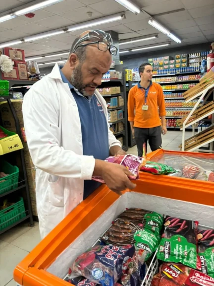 محافظ الغربية: صحة المواطن أولوية وضبط قرابة ٢ طن منتجات مخالفة في أسبوعين وحملاتنا لا تتوقف