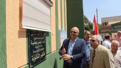 محافظ القليوبية يتفقد استعدادات المدارس...