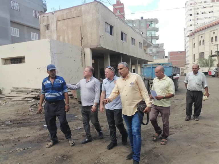السكرتير العام المساعد للمحافظة يتفقد المركز التكنولوجي بمدينة دكرنس